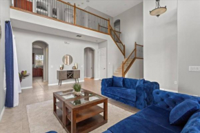 MONTHLY STAYS!✰ Lakefront ↠ Gated Pool Home
